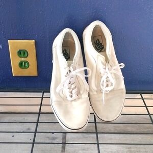 Cream Vans with white and gum bottoms men's size 9.5
